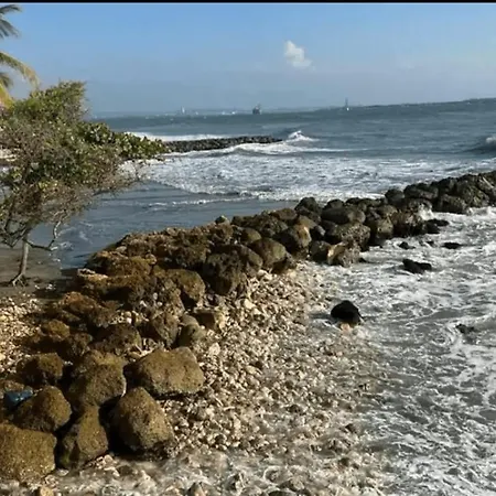 Amplios Con Salida Directa Al Mar En Laguito Cartagena